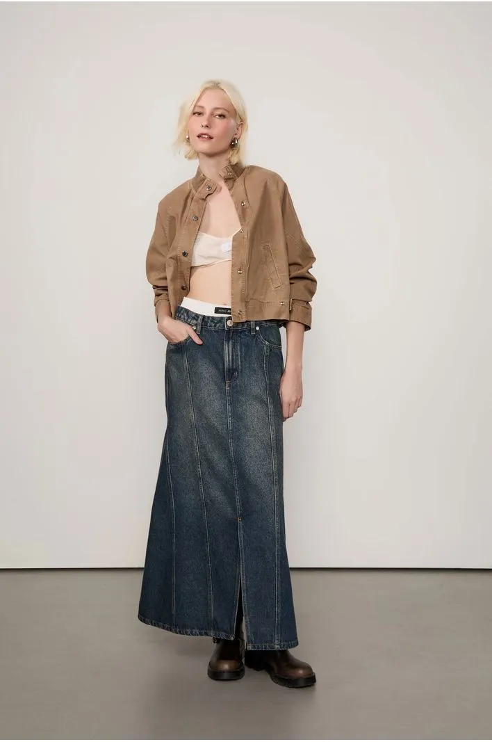 Saia De Jeans Longa Com Nesgas e Fenda Frontal