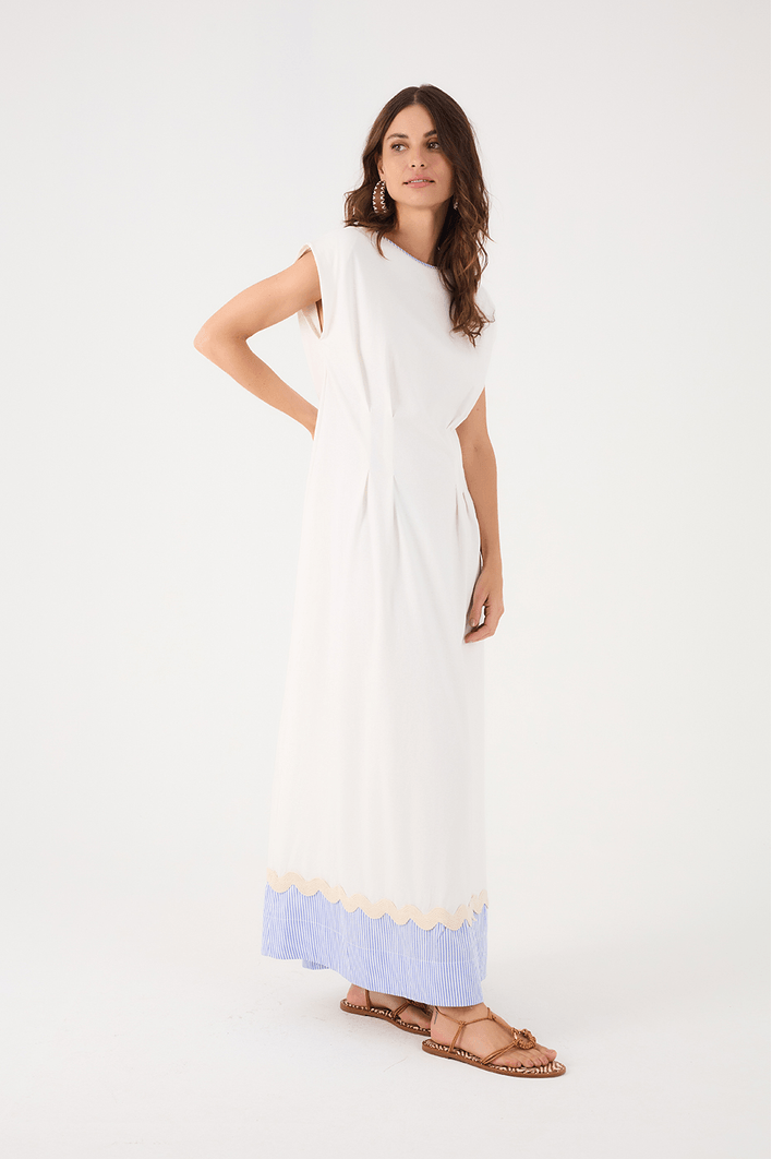 Vestido Com Barra Listrada