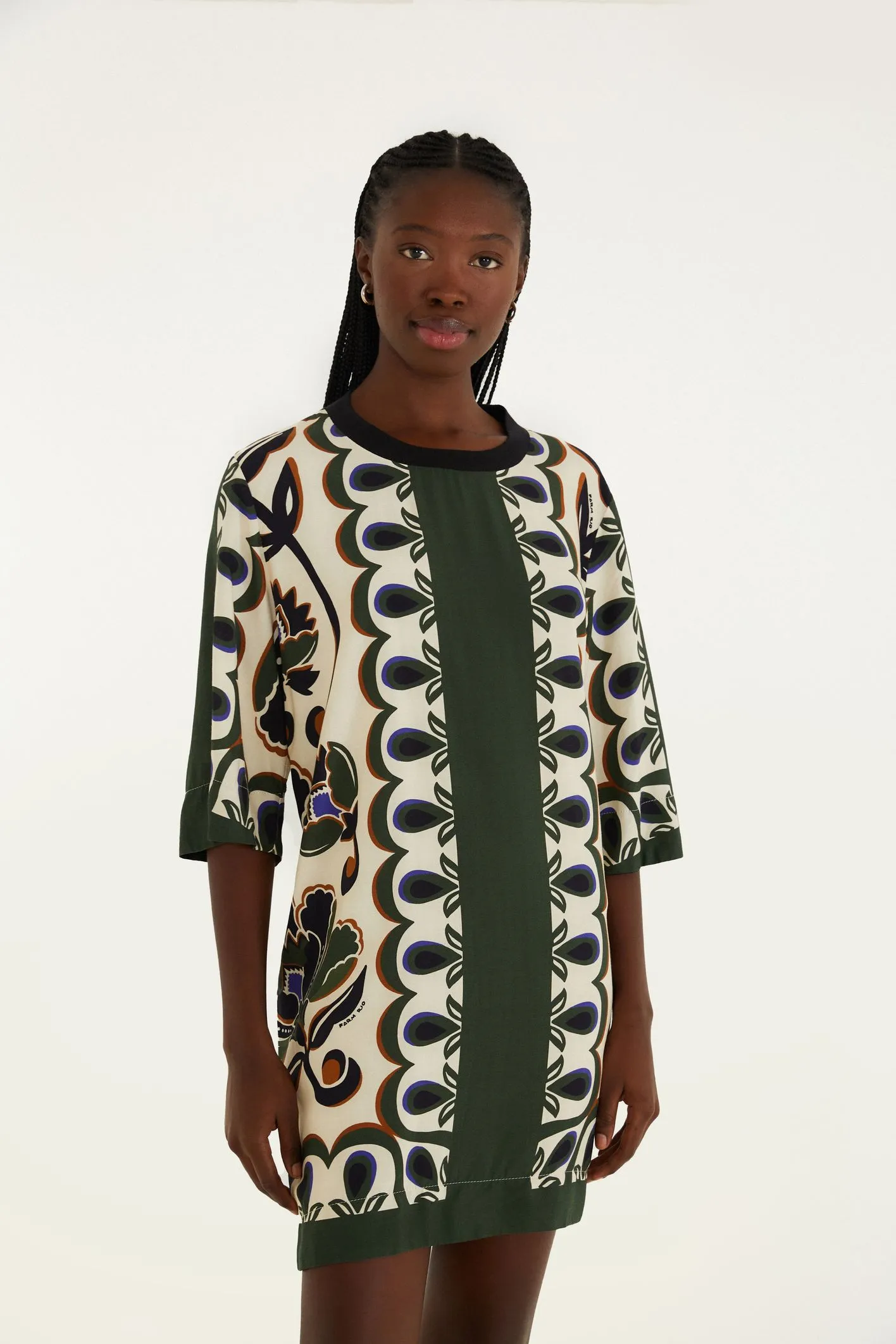 Vestido T-Shirt Estampado Floral Arabesque