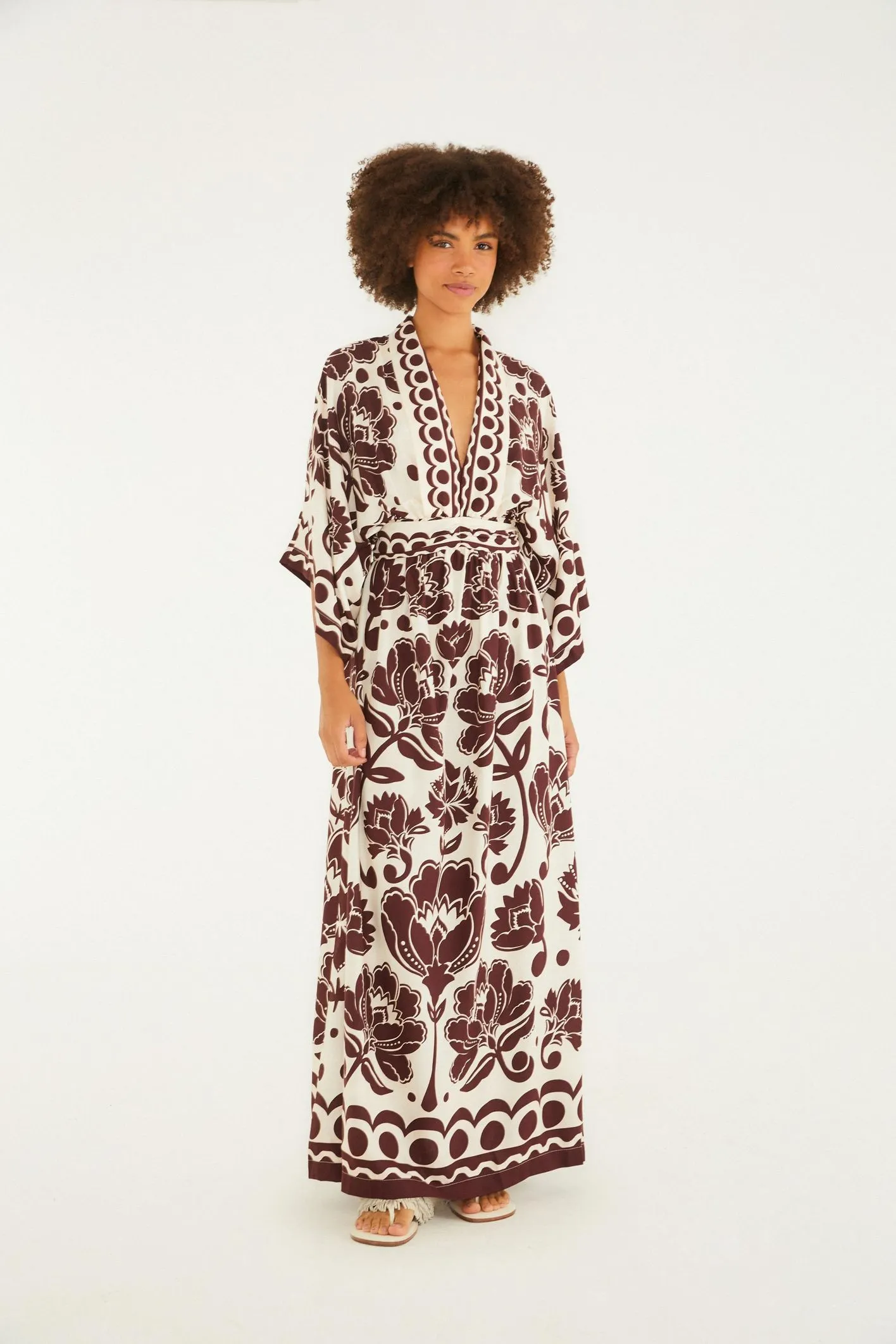 Vestido Longo Manga Estampado Floral Arabesque