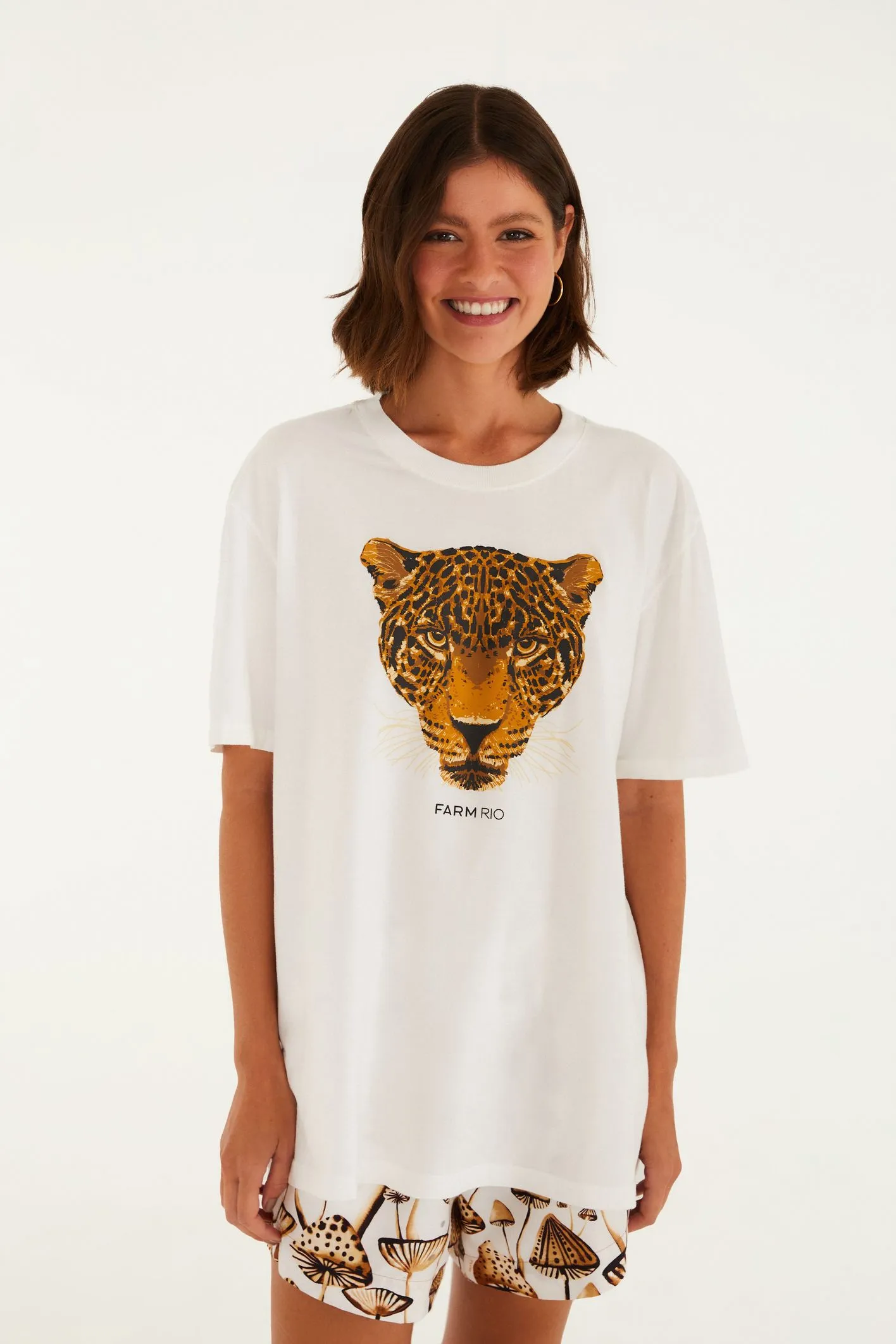 TSHIRT MEDIA ONÇA ESMERALDA
