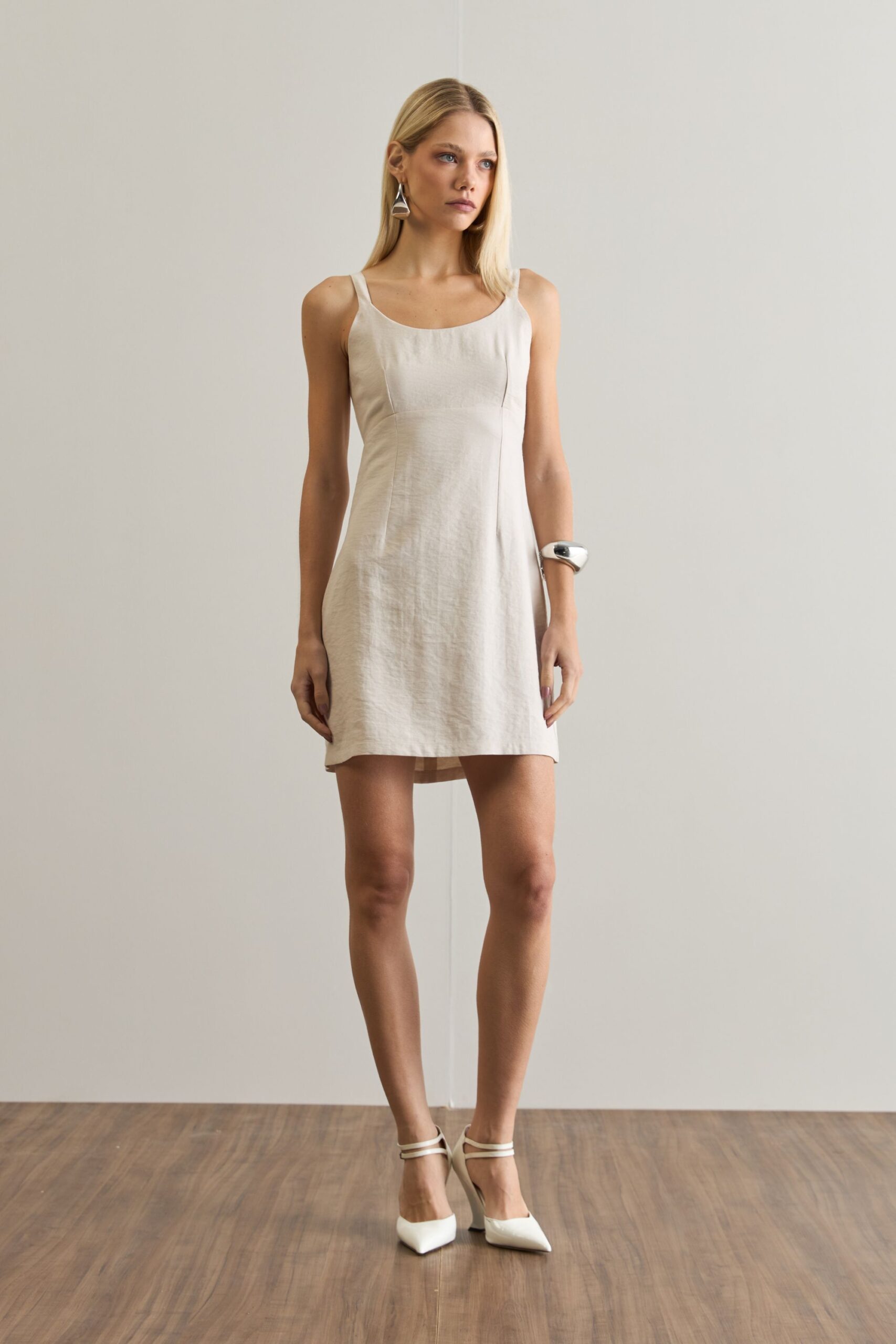 VESTIDO CURTO REGATA