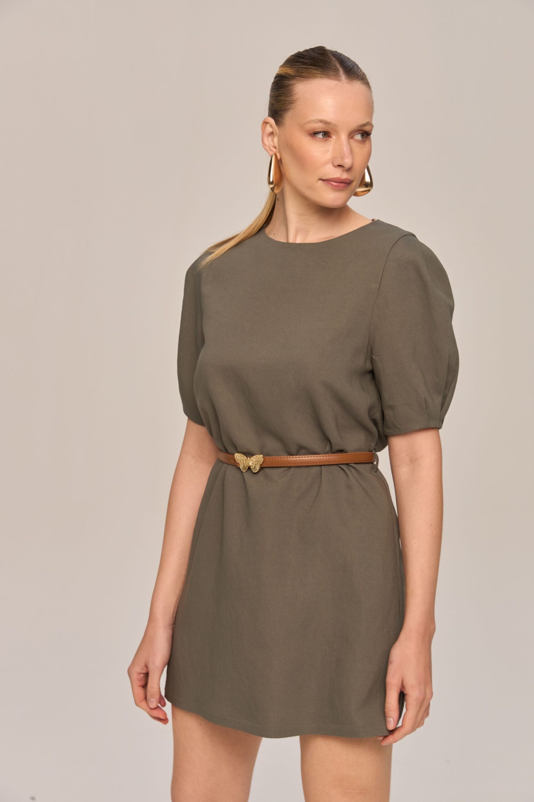 VESTIDO CURTO MANGA BUFANTE