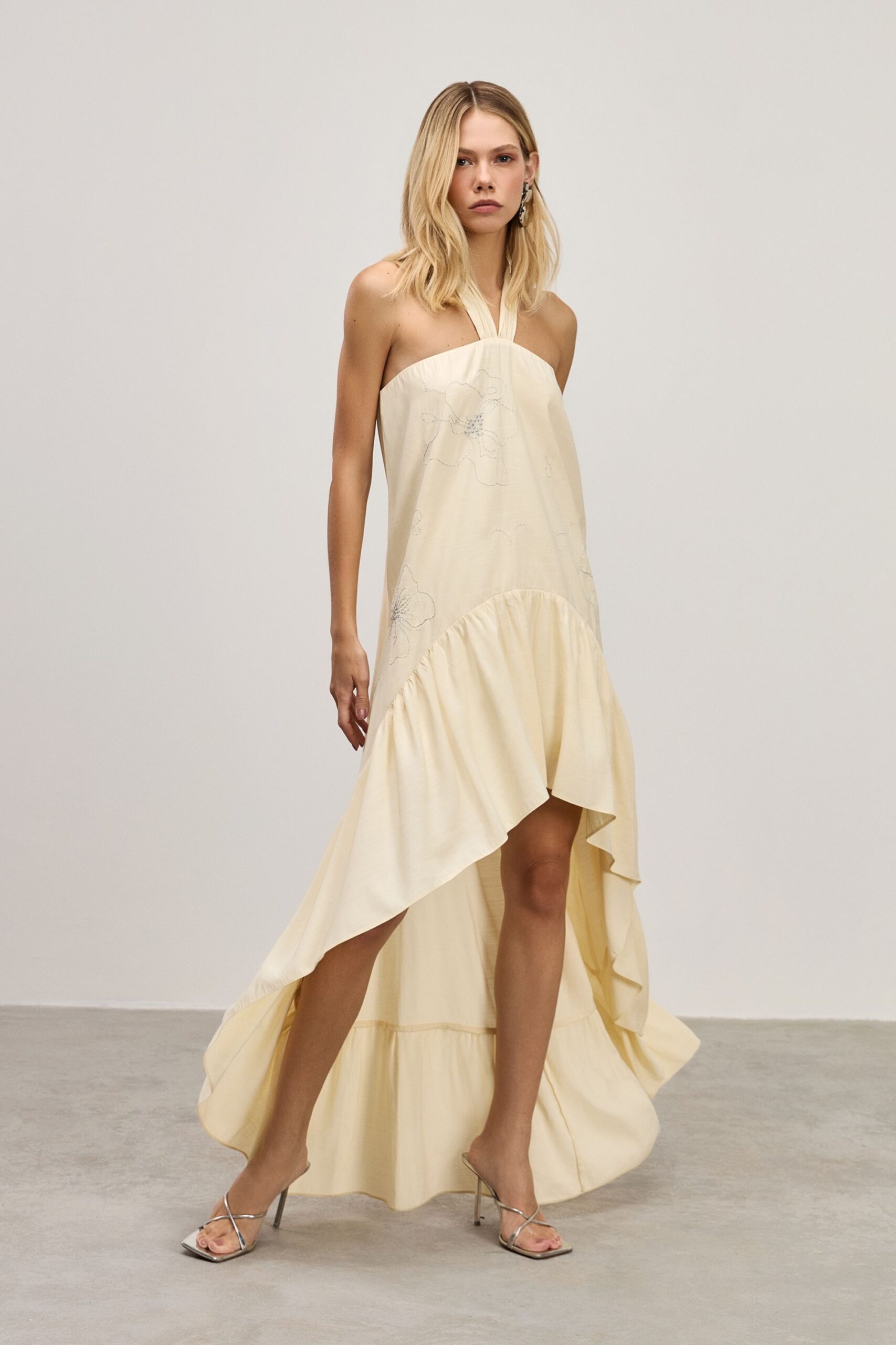 VESTIDO MULLET BORDADO