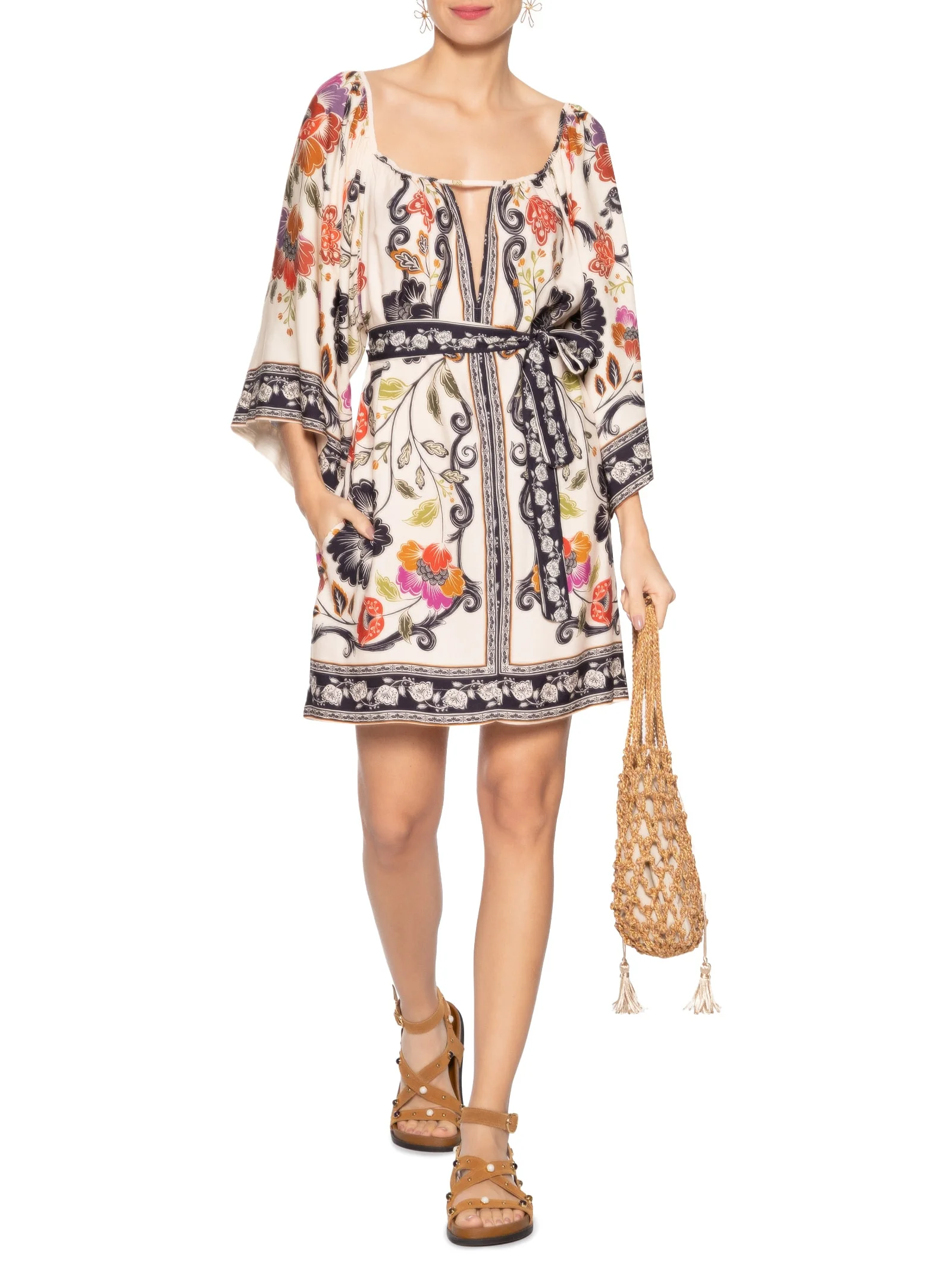 VESTIDO CURTO FLOR DE FITA